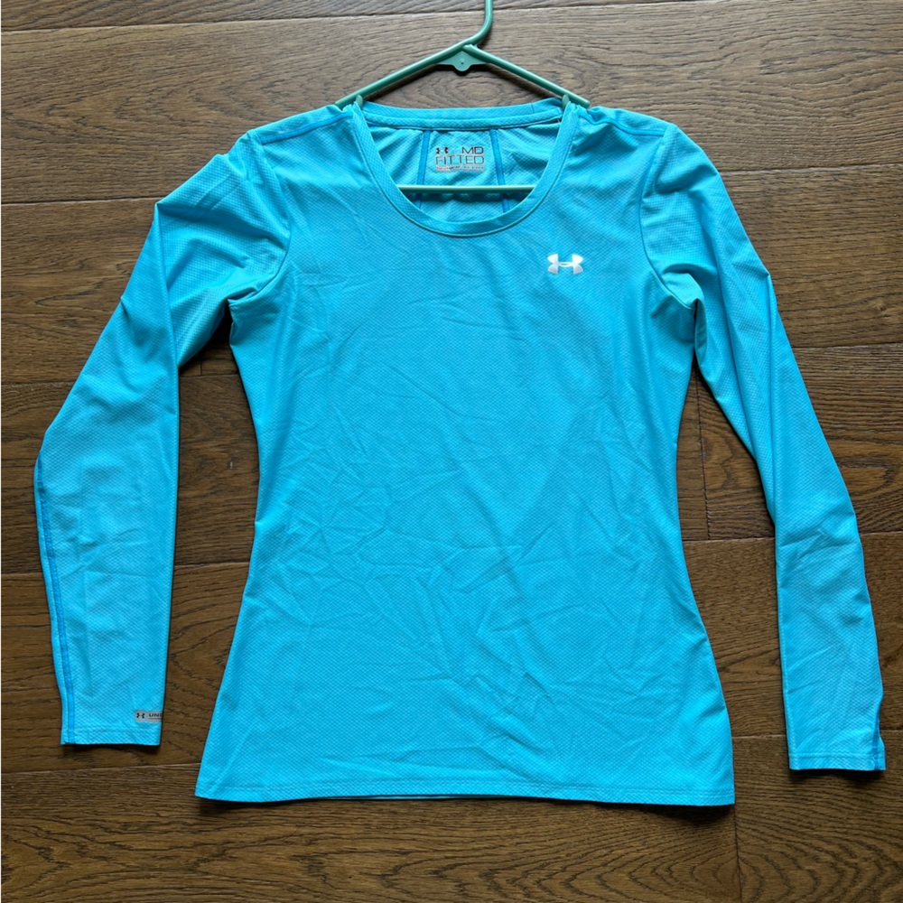 Under armour size medium women’s shirt